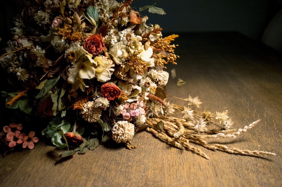 Fleurs sechees, une decoration intemporelle pour votre maison